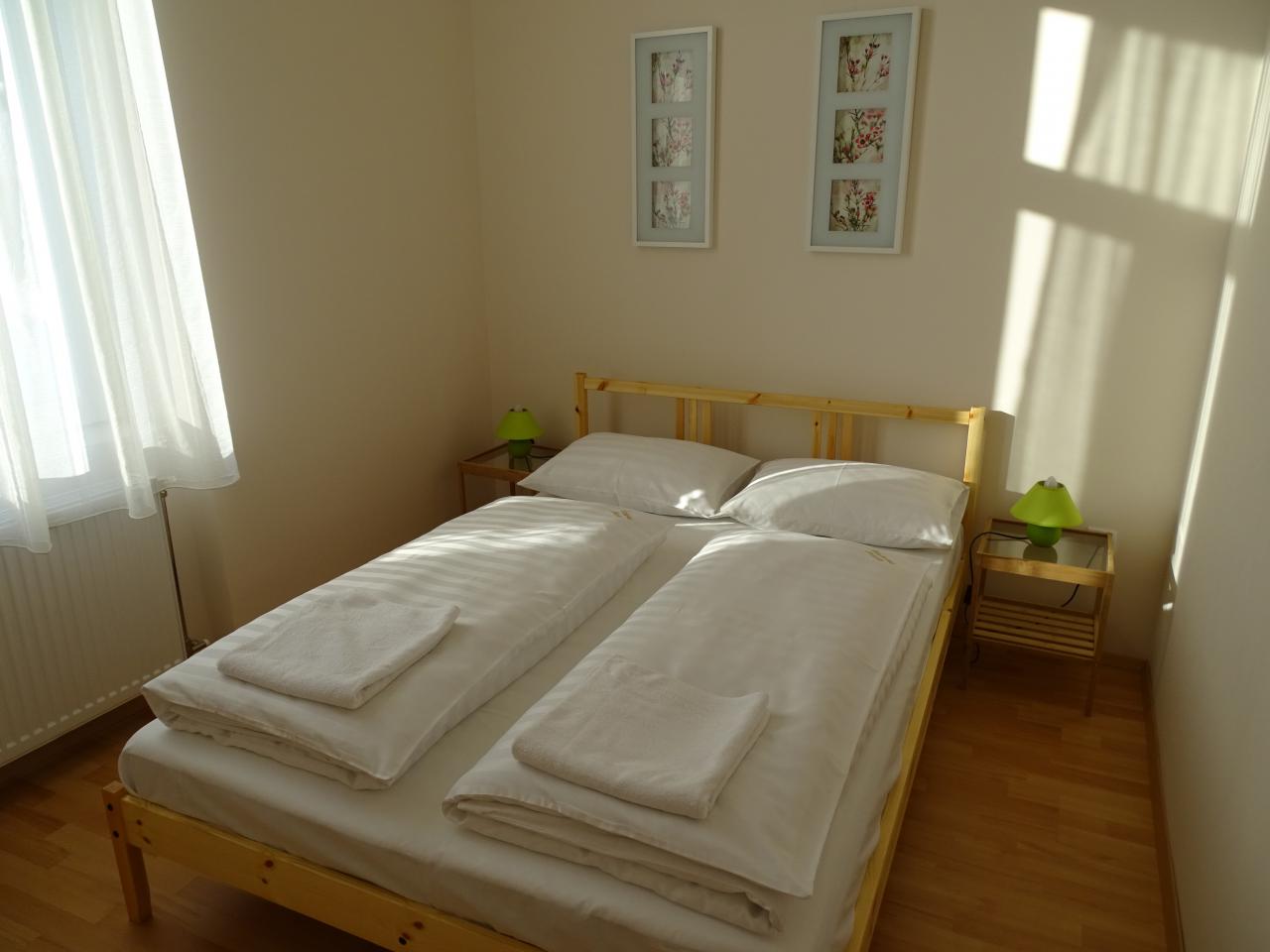 Családi 1. apartman hálószoba I.