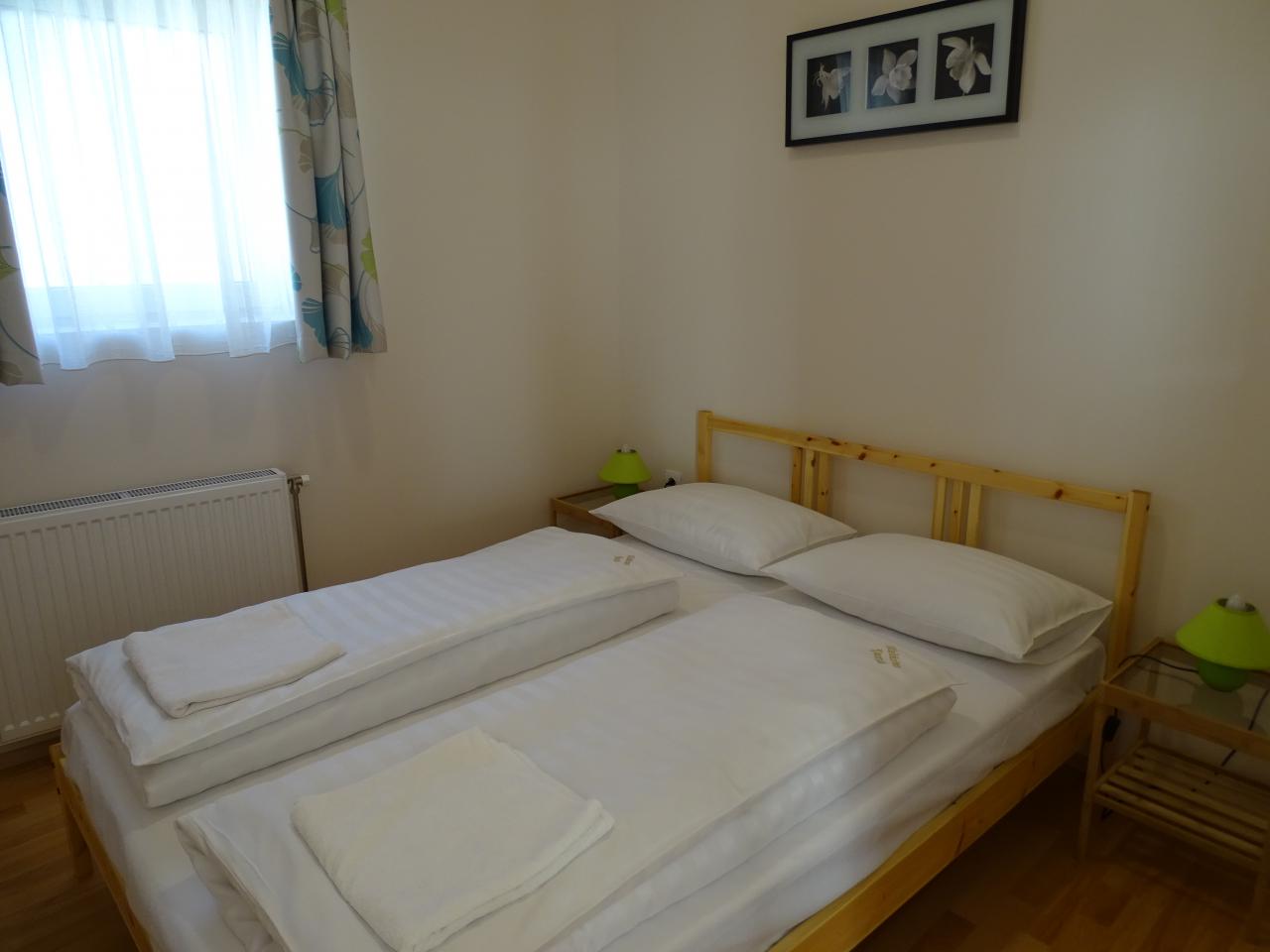 Családi 1. apartman hálószoba II.