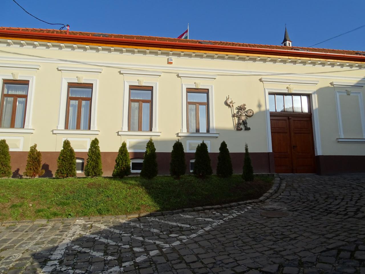 Családi 1. apartman épülete
