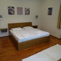 Antik apartman hálószoba 1.